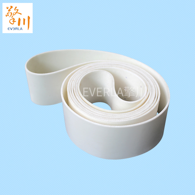 白色<a href='http://www.everla.com/shusongdai/shipin/' target='_blank'><u>食品输送带</u></a><a href='https://www.everla.com/shusongdai/guijiao/' target='_blank'><u>硅胶输送带</u></a>