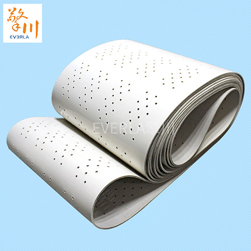 白色硅胶<a href='http://www.everla.com/shusongdai/' target='_blank'><u>输送带</u></a>打孔