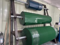 输送带的运行过程中如何保持